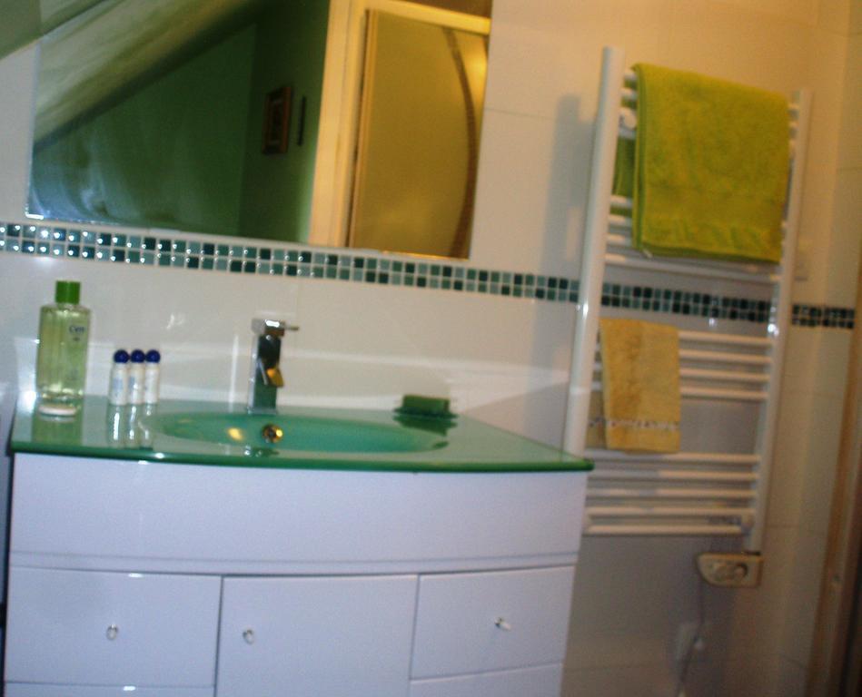 Chambre D'Hote De La Belle Jardiniere Bed and Breakfast Chagny  Habitación foto