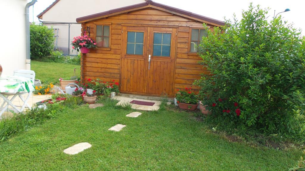 Chambre D'Hote De La Belle Jardiniere Bed and Breakfast Chagny  Exterior foto