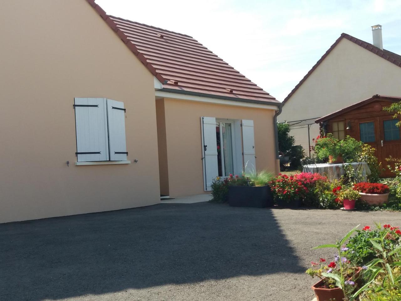 Chambre D'Hote De La Belle Jardiniere Bed and Breakfast Chagny  Exterior foto
